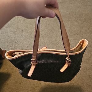 Black and Tan Women's Shoulder Bag